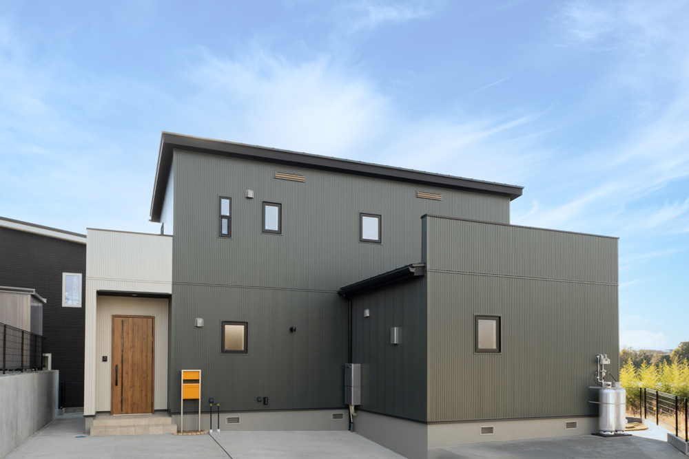 延べ床約32坪　通気断熱WB工法と耐震設計の注文住宅　塩竃市